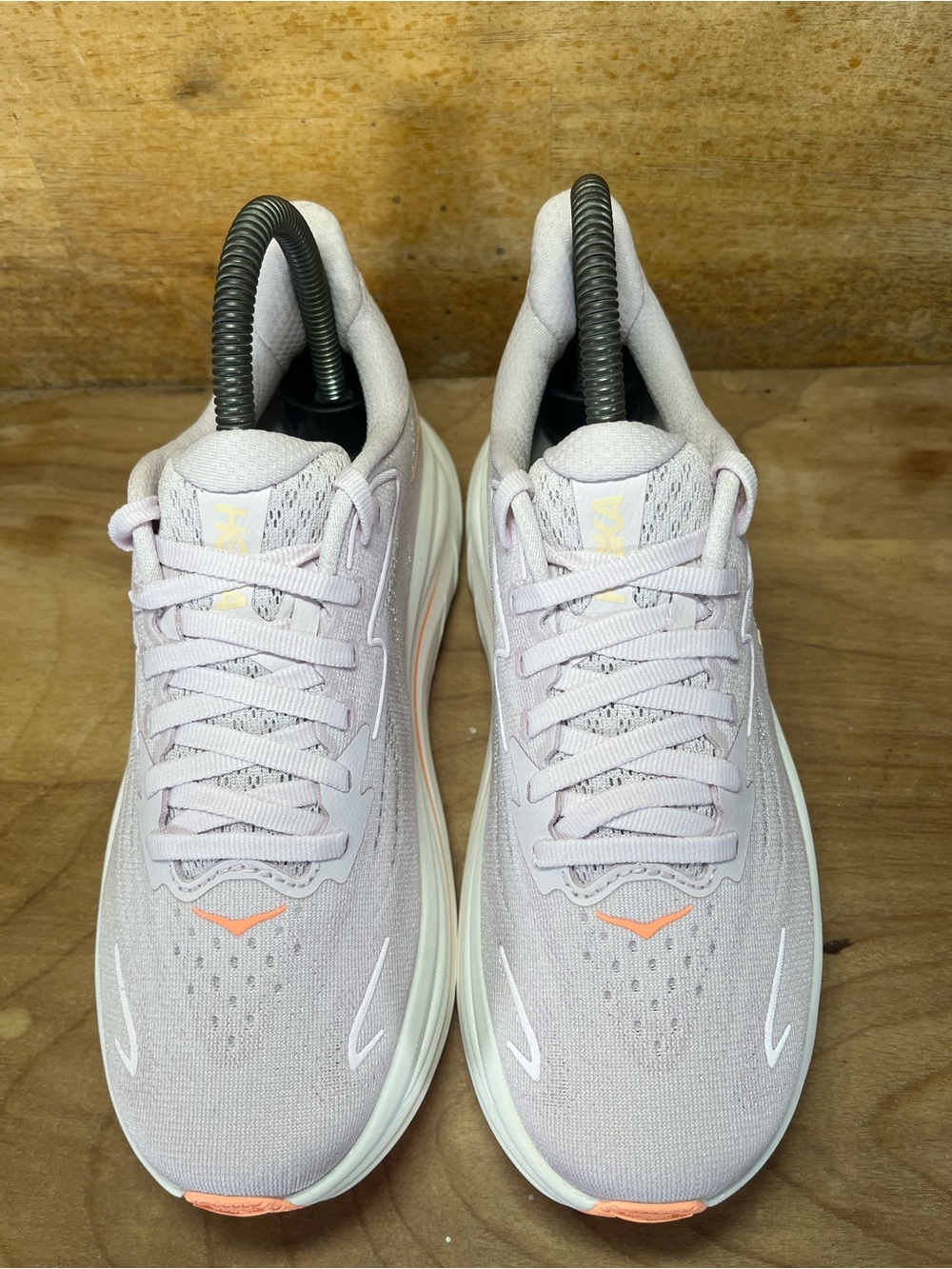 NEW Hoka One One Clifton 10 Womens Size 5 Running Shoes Sneakers Lilac Cream - Picture 5 of 13